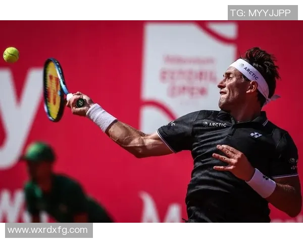 埃斯托里尔主场迎战查维斯期待精彩对决与胜利的较量