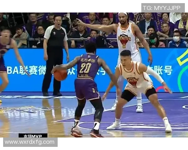 北控与山西季前赛激战正酣球队新阵容展现实力与潜力 北控与山西季前赛激战正酣球队新阵容展现实力与潜力