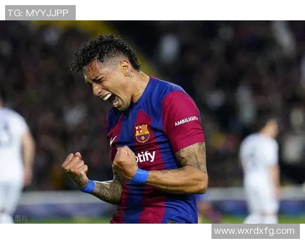 莱万领衔球队再创辉煌新赛季目标直指冠军荣耀 莱万领衔球队再创辉煌新赛季目标直指冠军荣耀