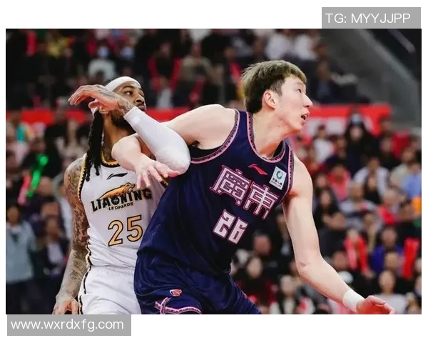 日本队与客队卡塔尔的胜负较量引发球迷热议与期待